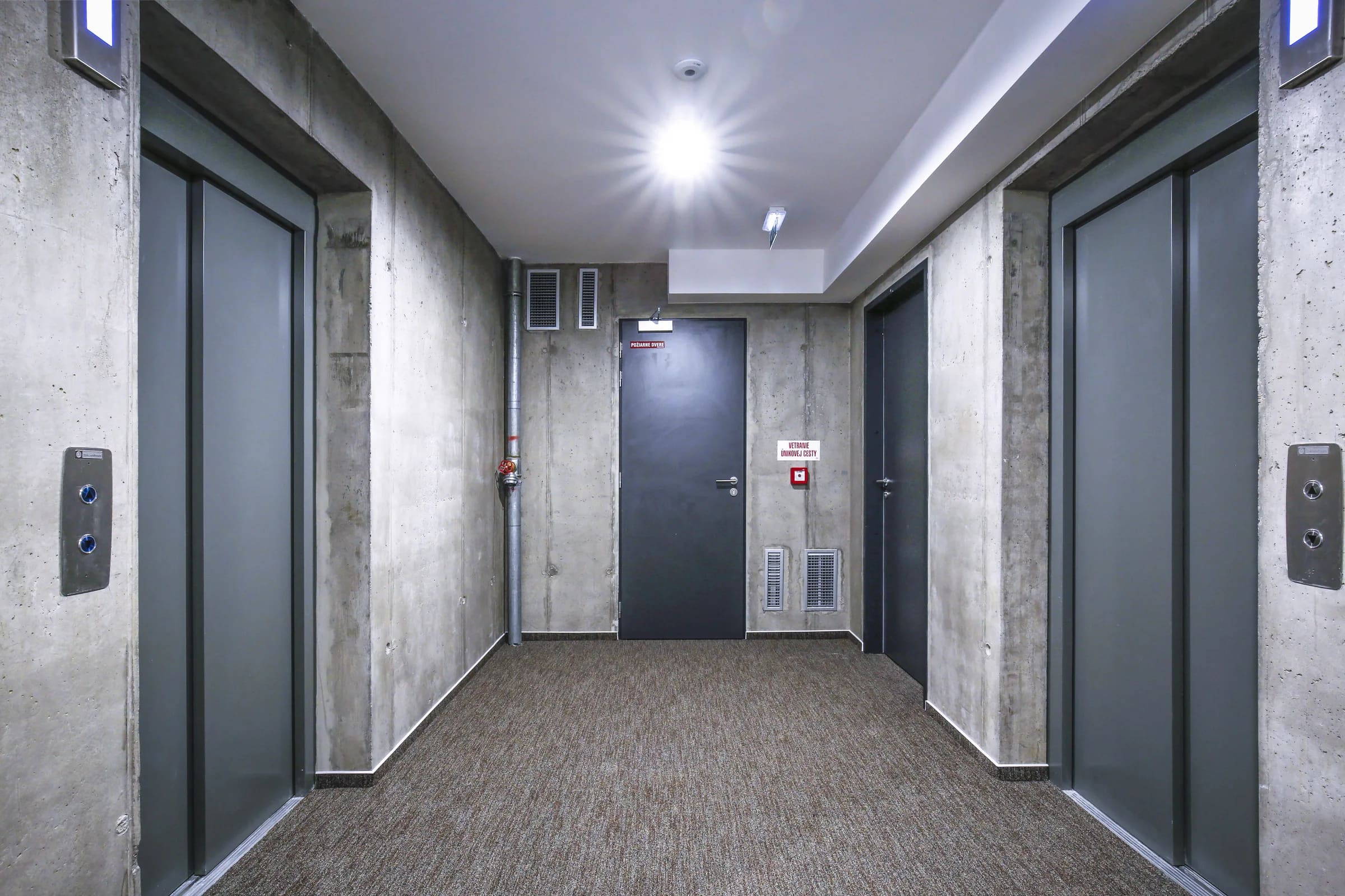 Flat 75